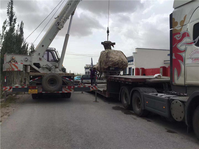 新兴区狭窄场地（如小区、车间）适合用哪种吊车？